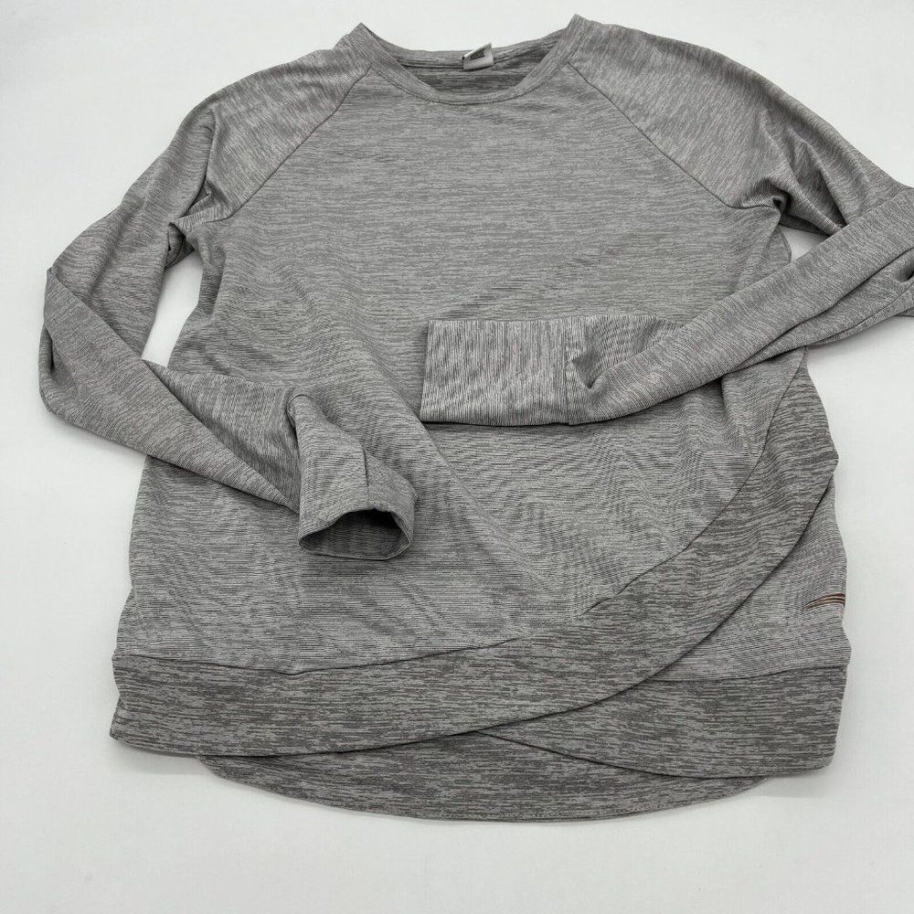 Woman’s Copper Fit Long Sleeve Shirt Top Size small gray